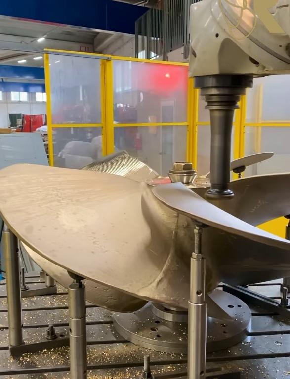 fresatrice-eliche-radice-milano fresatrice - eliche radice, milano